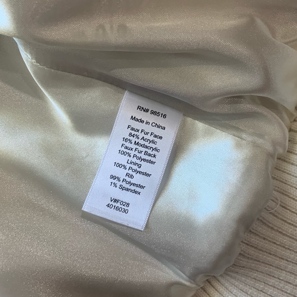 Coldwater Creek White Faux Fur Vest - Picture 4 of 4